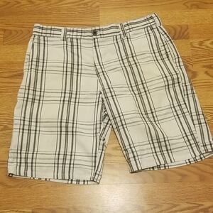 Dickies Men's Plaid Shorts - Black and White